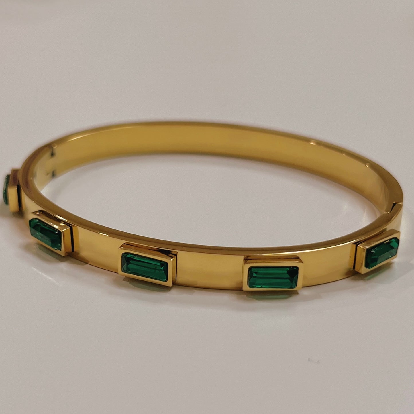 Emerald Cuff￼