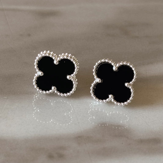 VCA Clover Earrings Black Silver