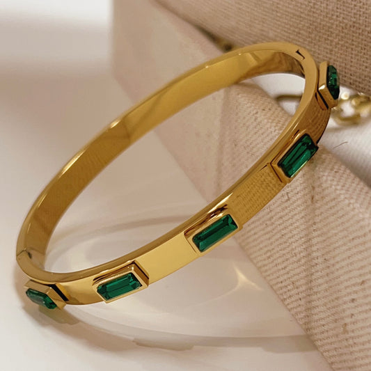 Emerald Cuff￼