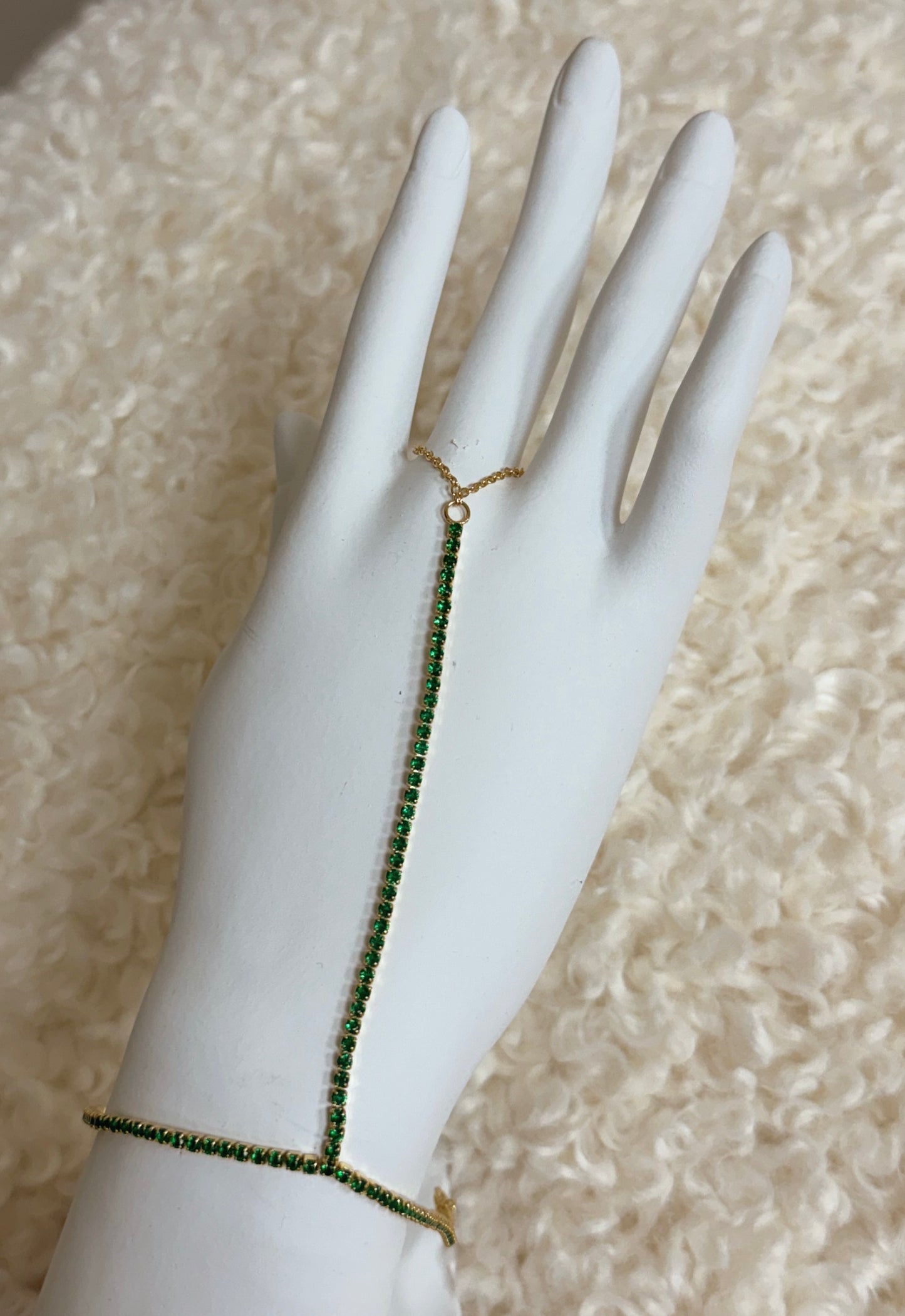 Emerald Hand Chain￼